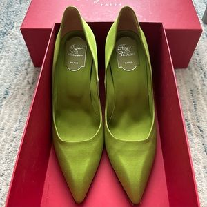Roger Vivier Heels size 8